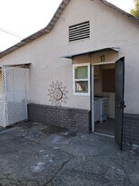 818 E Rte 66 in Glendora, CA - Building Photo