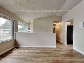 33832 35th Pl SW in Federal Way, WA - Foto de edificio - Building Photo
