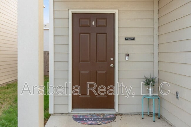 5507 Finch Cyn in Converse, TX - Building Photo - Building Photo
