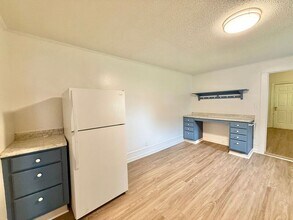 108 W Garner Rd in Garner, NC - Building Photo - Building Photo