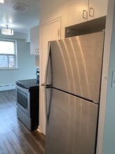 2 Superior Avenue in Toronto, ON - Building Photo - Building Photo