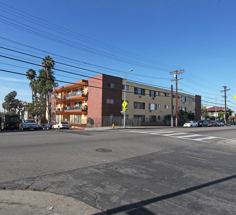 909 S Bonnie Brae St in Los Angeles, CA - Building Photo