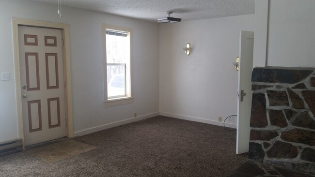 9 13th Ave W in Polson, MT - Building Photo - Building Photo