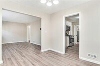 2077 Rosewood Rd photo'