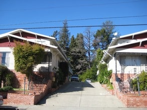 3861 Buell St in Oakland, CA - Building Photo - Building Photo