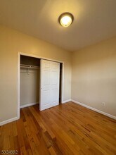 21 Robert Pl-Unit -2L in Irvington, NJ - Building Photo - Building Photo
