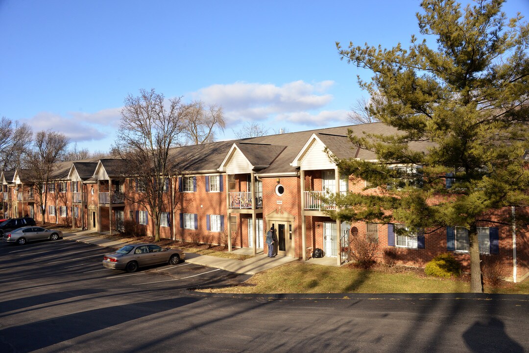 Park Manor Apartments in Cincinnati, OH - Building Photo