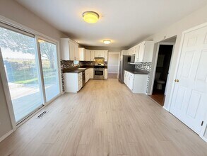 1930 N Berkshire Gardens CC Ln in Normal, IL - Building Photo - Building Photo