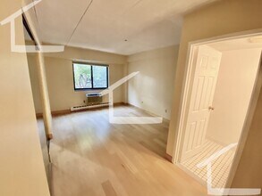 135 Pleasant St in Brookline, MA - Building Photo - Building Photo