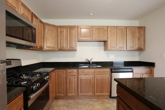Sunpointe Townhomes in Harrisburg, PA - Foto de edificio - Interior Photo