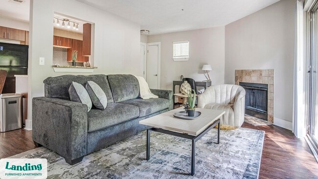 2000 E Lake Pkwy
