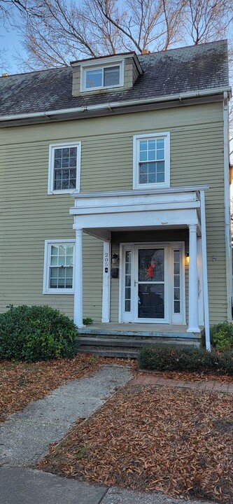 205 Palen Ave in Newport News, VA - Building Photo