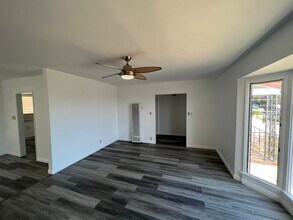 2609 E Wall St in Signal Hill, CA - Building Photo - Building Photo