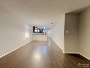 2445 Keyhole Vw in Converse, TX - Building Photo - Building Photo