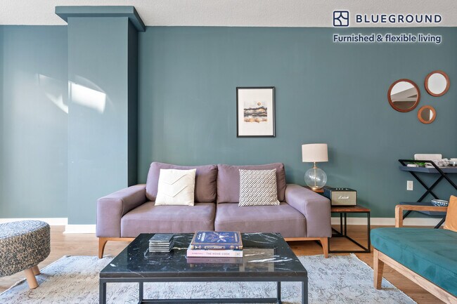2400 M St NW-Unit -FL8-ID26 in Washington, DC - Foto de edificio - Building Photo