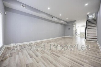 10 N Ellwood Ave in Baltimore, MD - Building Photo - Building Photo