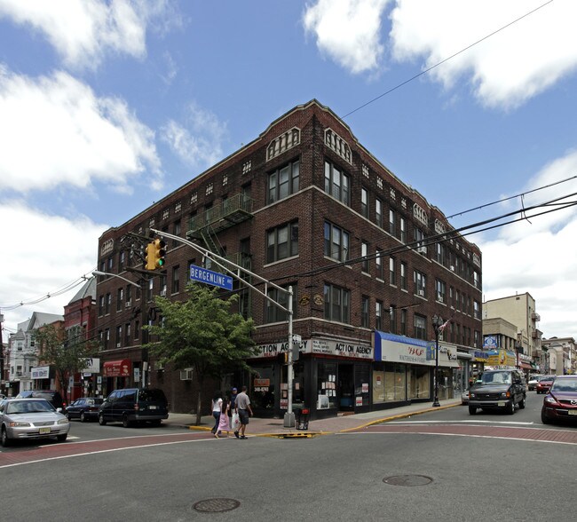 4301 Bergenline Ave