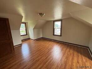 389 Brush Ave in Johnstown, PA - Foto de edificio - Building Photo