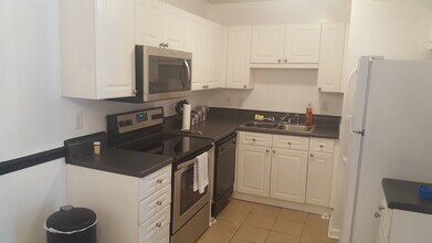 3595 Woodbriar Cir in Tucker, GA - Building Photo - Building Photo