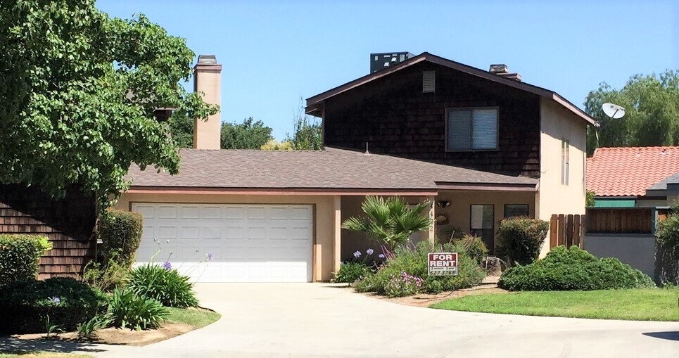 4422 W Douglas Ave, Unit 4422 in Visalia, CA - Foto de edificio