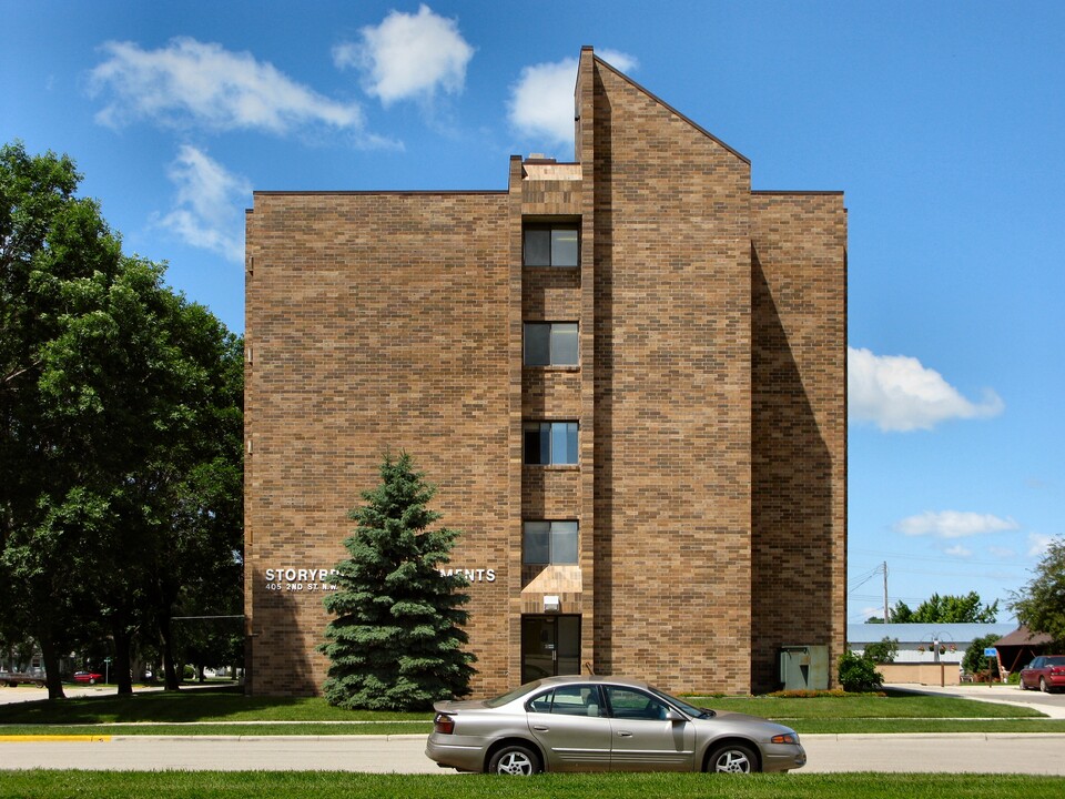 Storybrook Apartments in Pipestone, MN - Building Photo