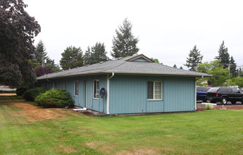 Serrano Gardens in Tacoma, WA - Building Photo - Building Photo