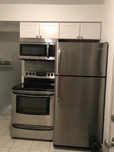 59 S Pershing Ave, Unit 1 in Akron, OH - Foto de edificio - Building Photo