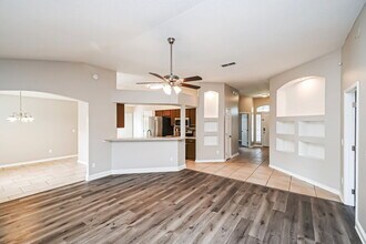 2916 Waters View Cir in Orange Park, FL - Foto de edificio - Building Photo