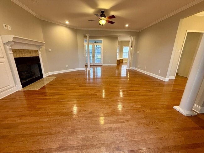 105 Bent Brook Dr in Albertville, AL - Building Photo - Building Photo