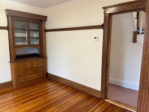 69 Berwick St in Belmont, MA - Building Photo - Building Photo