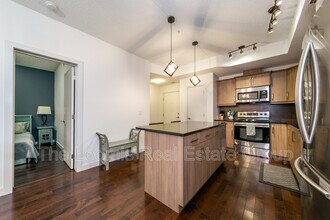 10523-10123 123 St NW in Edmonton, AB - Building Photo - Building Photo