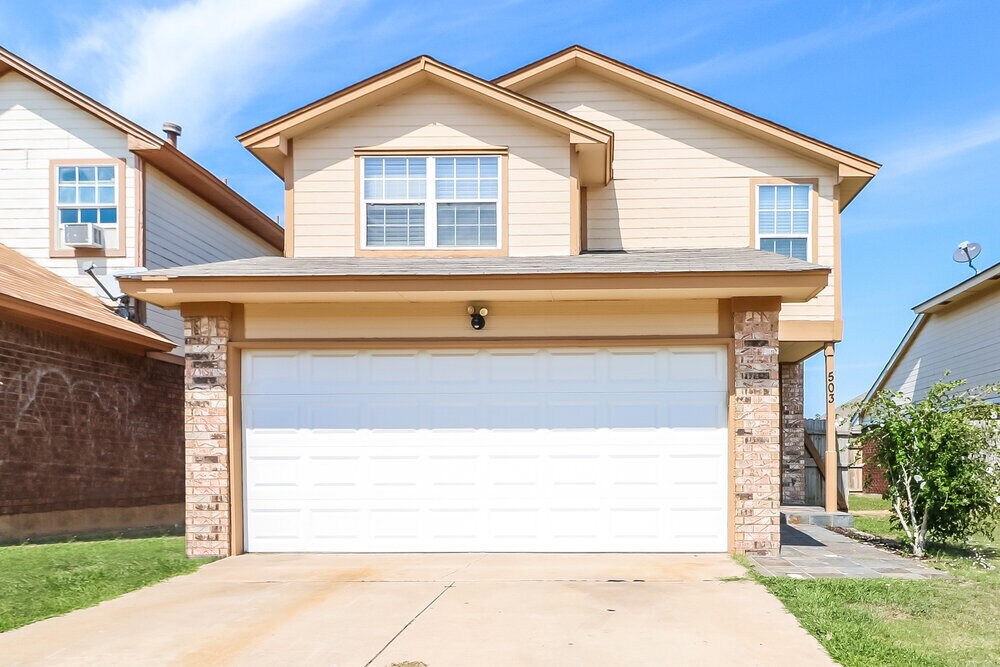 503 Clover Rd in Moore, OK - Building Photo