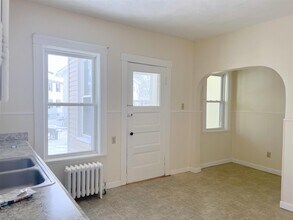 44 Wilson Ave, Unit 1 in Belmont, MA - Foto de edificio - Building Photo