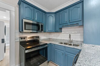 703 Hamilton Ave in Colonial Heights, VA - Building Photo - Building Photo