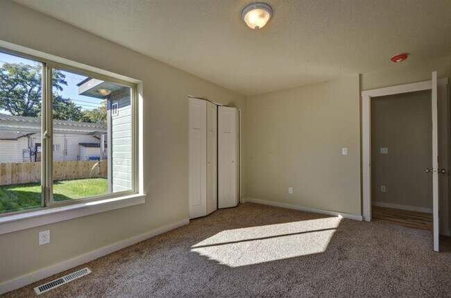 property at 1243 S Division Ave