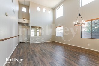 22427 Van Der Veen Way in Maricopa, AZ - Foto de edificio - Building Photo