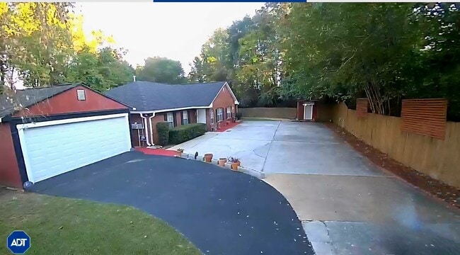 property at 824 Cliff Dr