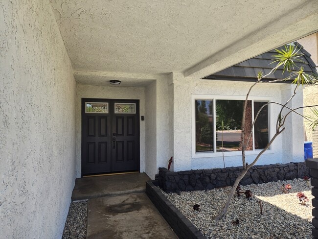 18126 Miranda St in Tarzana, CA - Building Photo - Building Photo