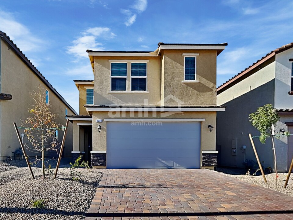 9230 River Owl Ct in Las Vegas, NV - Building Photo