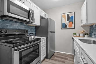 Plymouth Heritage - Plymouth, MI in Plymouth, MI - Building Photo - Building Photo