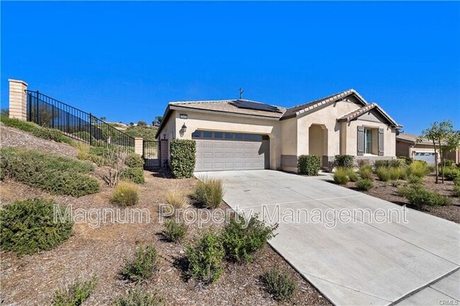 2112 Saratoga Dr in Wildomar, CA - Building Photo - Building Photo