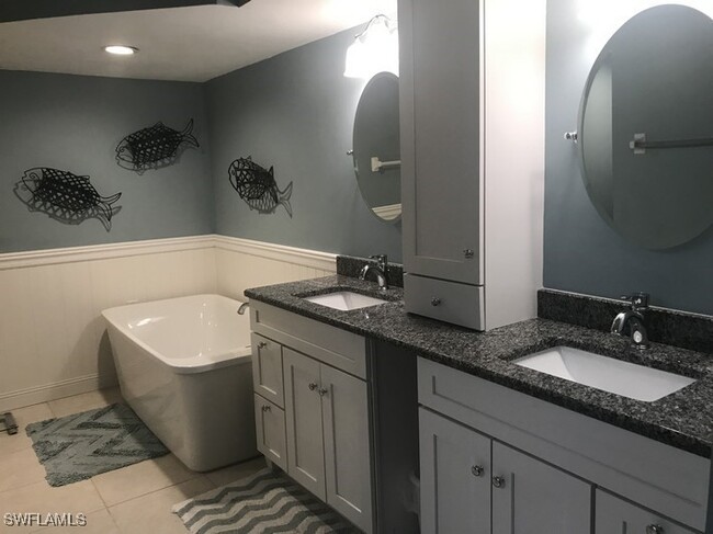 26930 Wedgewood Dr in Bonita Springs, FL - Building Photo - Building Photo