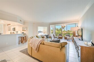 6549 Marissa Loop in Naples, FL - Building Photo - Building Photo