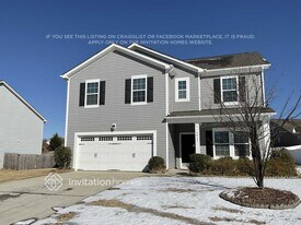 1012 Harvest Point Dr in Fuquay Varina, NC - Building Photo