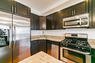 1614 Ogden St in Philadelphia, PA - Building Photo - Building Photo