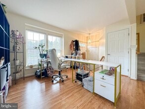 14358 Haysickle Ct in Centreville, VA - Building Photo - Building Photo