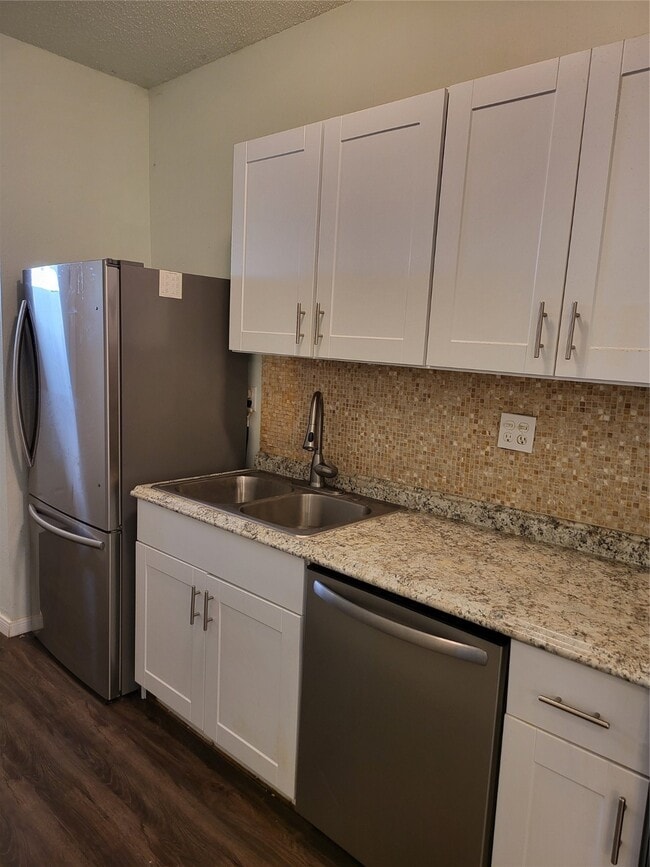 property at 1226 W Gray St