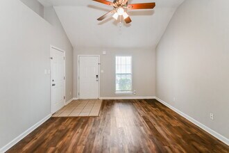 10105 Cross Ridge Rd in Cordova, TN - Building Photo - Building Photo