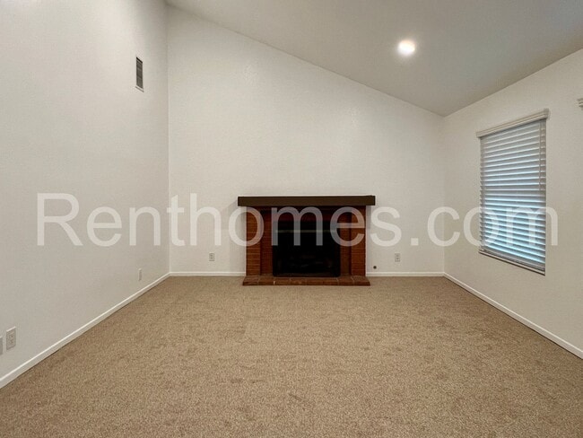 11330 Surco Dr in San Diego, CA - Building Photo - Building Photo
