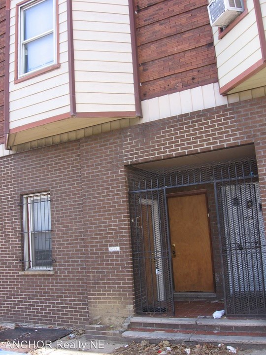 218 N 54th St in Philadelphia, PA - Building Photo